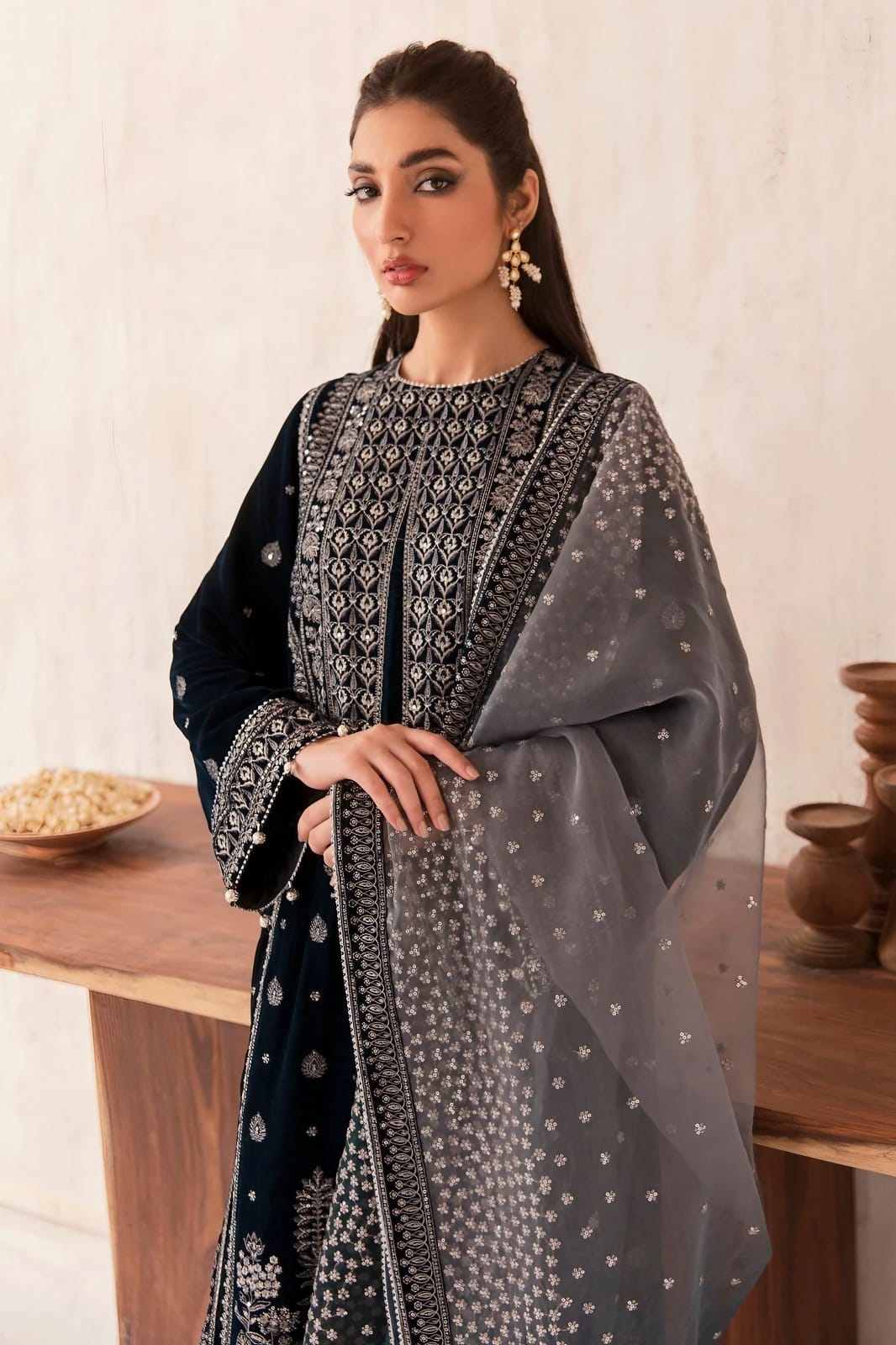 JAZMIN VELVET - Embroidered 3pc