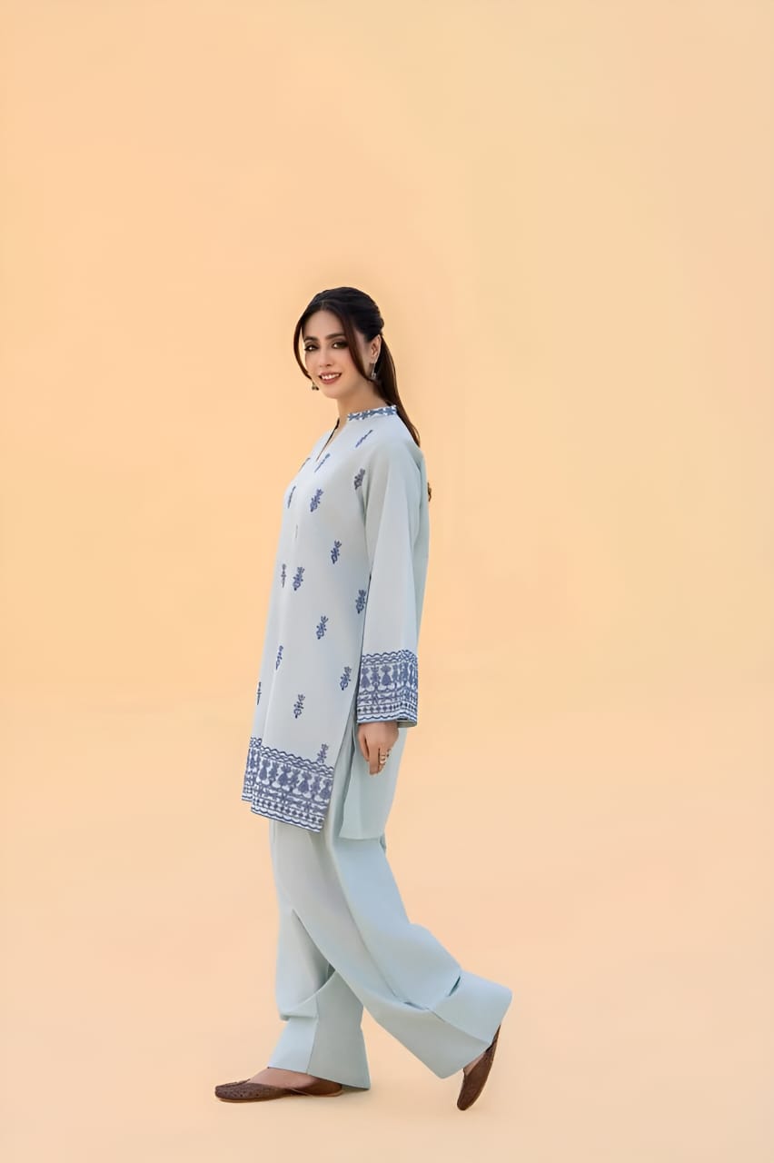 DAINA LAWN 2PC ( FARSHI SHALWAR )